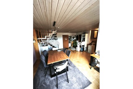 Gepflegte 3 Zi.-Maisonette-Wohnung in sonniger u. ruhiger Aussichtslage! - Hardthausen am Kocher