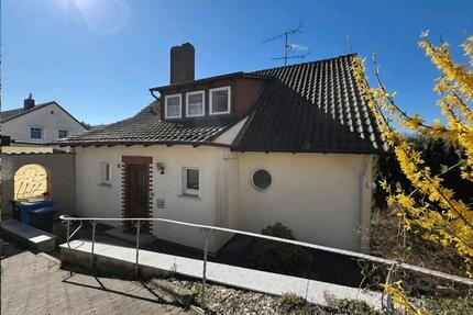 Ein-, Zweifamilienhaus - 159.900,00&nbsp;EUR Kaufpreis, ca.&nbsp; 190,00&nbsp;m&sup2; in Alfeld (Leine) (PLZ: 31061)