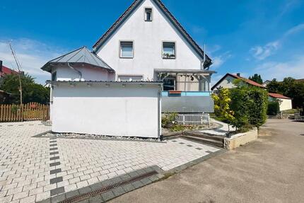 Doppelhaushälfte mit zwei Wohnungen - Gaildorf
