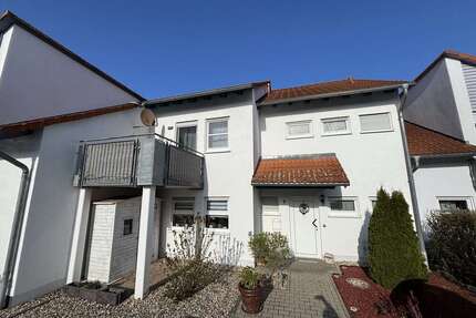 Haus zum Kaufen in Teutschenthal 230.000,00 € 151 m²