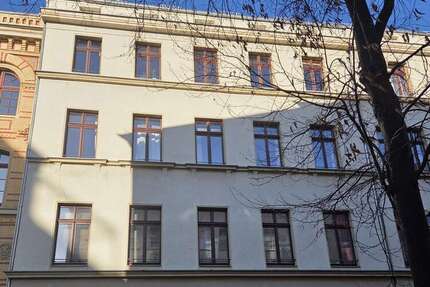 Wohnung zum Kaufen in Leipzig 299.000,00 € 97.11 m²