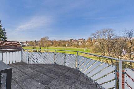 Einziehen & Wohlfühlen: Modernisiertes Familienhaus mit Balkon, Terrasse und Garten - Rottweil
