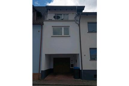 gepflegtes Mittelreihenhaus in Niederwürzbach - Blieskastel