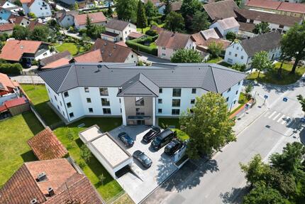 Neubau von 2024, 3-Zimmer-Wohnung mit 150 m² Garten, Aufzug, TiG - Geiselhöring