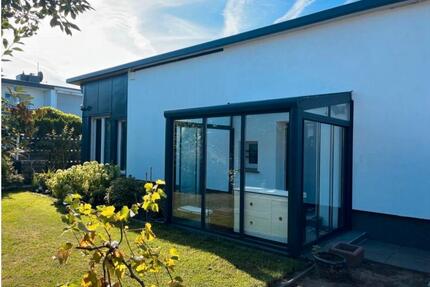 Freistehender Bungalow - 1.750,00&nbsp;EUR Kaltmiete, ca.&nbsp; 106,00&nbsp;m&sup2; in Duisburg (PLZ: 47443) Hochheide