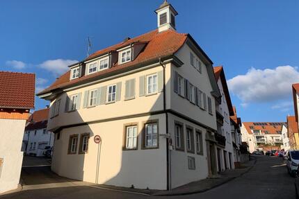 2,5 Zimmer Wohnung mit 70 m2 Wohnfläche und Stellplatz - Ludwigsburg Hoheneck