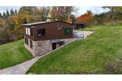 Charmantes Jagdhaus in der Eifel - Traumhafte Alleinlage am Waldrand - Neuerburg