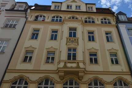 Wohnung zum Mieten in Regensburg 1.710,00 € 122.18 m²
