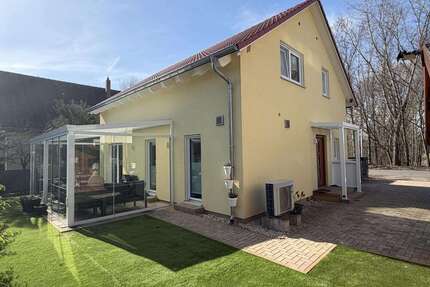 Haus zum Kaufen in Berlin 649.000,00 € 122.17 m²