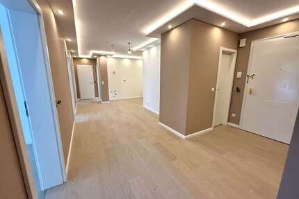 Wohnung zum Kaufen in München 950.000,00 € 143 m²