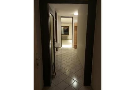 Schöne 3-Zimmer-Wohnung mit Balkon & Aufzug in Roth – 85 m²