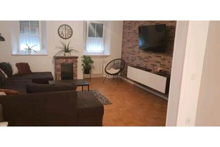 Schöne 2 zimer whg ab sofort zu vermieten750€ Kalt - Volkach