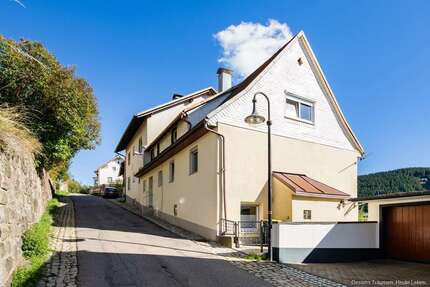 Wohnung zum Kaufen in Titisee-Neustadt 210.000,00 € 133.2 m²