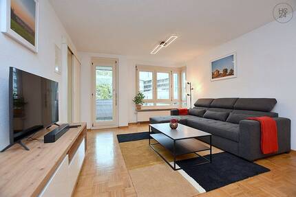 Voll möblierte Wohnung mit Balkon und TG-Stellplatz in Stuttgart-Bad Cannstatt