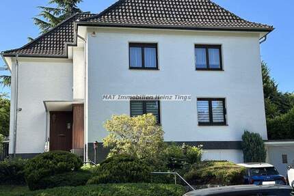 Aachen - Südviertel - Zweifamilienhaus mit Gartenparadies und Ausbaureserve