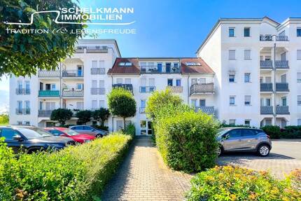 Sympathisch vermietete Dreiraumwohnung mit zwei Balkonen, EBK und PKW- SP - Erfurt Frienstedt