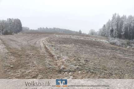 Grundstück in Attenhofen 275.000,00 € 28260 m²