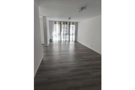 Schöne Mietwohnung in Simmern - 900,00&nbsp;EUR Kaltmiete, ca.&nbsp; 94,00&nbsp;m&sup2; in Tiefenbach (PLZ: 55471)