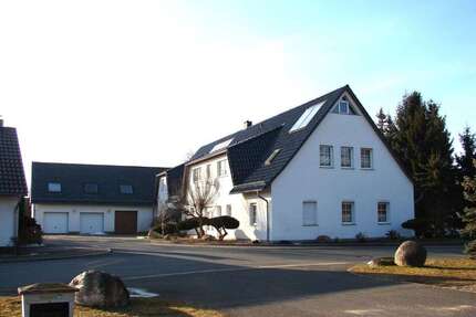 Haus zum Kaufen in Rietschen 247.000,00 € 212.09 m²