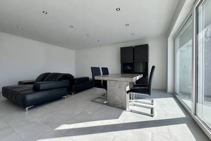 +++ Exklusive 2,5-Zimmer-Wohnung - Möbelübernahme möglich +++ - Heppenheim