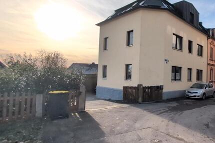 2-Familienhaus zu verkaufen - 160.000,00&nbsp;EUR Kaufpreis, ca.&nbsp; 185,00&nbsp;m&sup2; in Schönwald (PLZ: 95173)