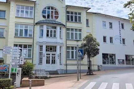 Kleine 2 RW mit EBK, Balkon, Fahrstuhl und Stellplatz, 80 m vom Hauptstrand! Sofort verfügbar! - Sellin