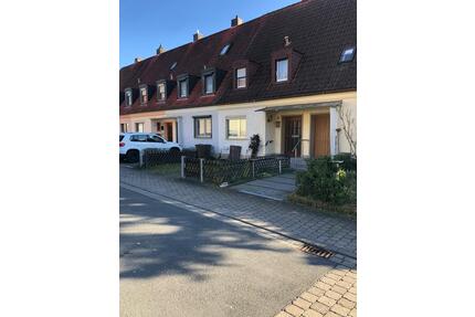 Reihenmittelhaus - 150.000,00&nbsp;EUR Kaufpreis, ca.&nbsp; 80,00&nbsp;m&sup2; in Hammelburg (PLZ: 97762)