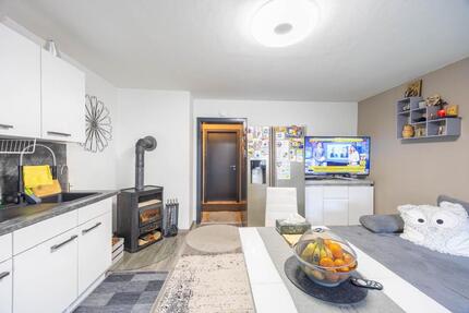 3 Zimmer Wohnung mit garten - 269.900,00&nbsp;EUR Kaufpreis, ca.&nbsp; 60,00&nbsp;m&sup2; in Traunreut (PLZ: 83301) Irsing