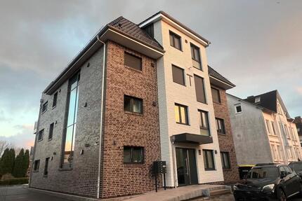 Traumhafte 3,5-Zimmer-Dachgeschosswohnung mit Dachterrasse - Kiel Friedrichsort