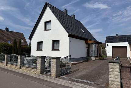 Haus zum Kaufen in Aken 140.000,00 € 90 m²