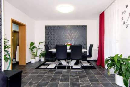 Wohnung zum Kaufen in Burscheid 169.000,00 € 69 m²