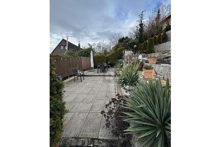 GRÜNE OASE MIT SAUNA & MEHREREN TERRASSEN - Sindelfingen