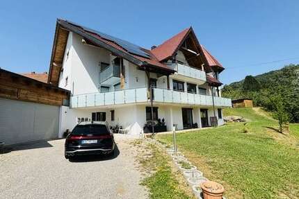 Haus zum Kaufen in Blumberg 1.250.000,00 € 446 m²