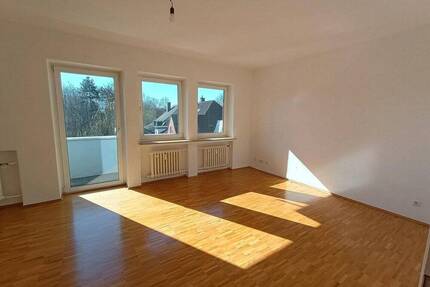 3 Zimmer Wohnung mit Echtholz-Parkett - Blick auf Westfalenpark inklusive - Dortmund Mitte