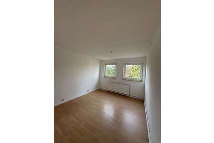 Wohnung zum Kaufen in Wilhelmshaven 48.000,00 € 42.85 m²
