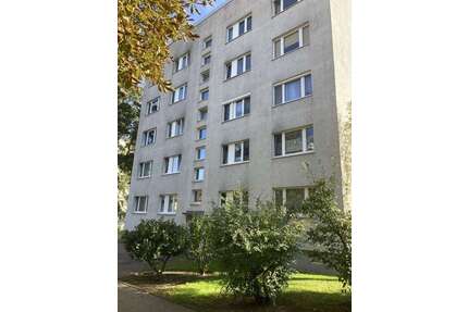 Wohnung zum Kaufen in Leipzig 79.000,00 € 68 m²