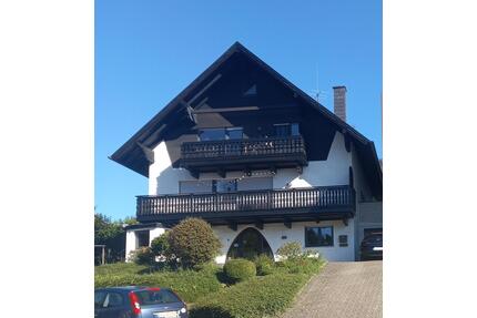 Renovierte 4 Zimmer Dachgeschossohnung in Neuhonrath - Lohmar