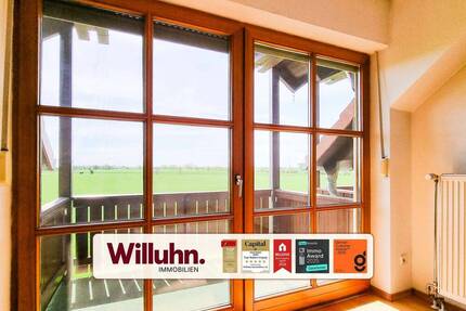 Sofort beziehbar I Balkon I Dachspeicher I PKW Stellplatz I unverbauter Blick - Leuna Günthersdorf