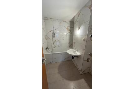 75qm 3-Zimmer Wohnung mit Balkon, Tiefgarage und Keller - Mannheim Käfertal