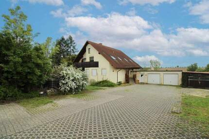 Eigennutz, Mehrgeneration oder Vermietung: Bezugsfreies Traumhaus mit riesigem Grundstück - Grimma Pöhsig