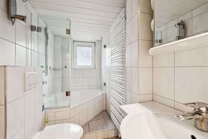 Haus zum Kaufen in Köngen 499.000,00 € 202 m²