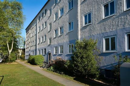 Tageslichtbadezimmer und zentrale Anbindung 2.OG links - Wolfsburg