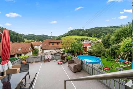 Haus zum Kaufen in Gutach 340.000,00 € 183 m²