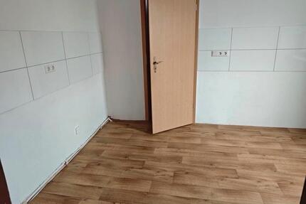 Geräumige 5 Raum Wohnung Elsteraue OT Draschwitz