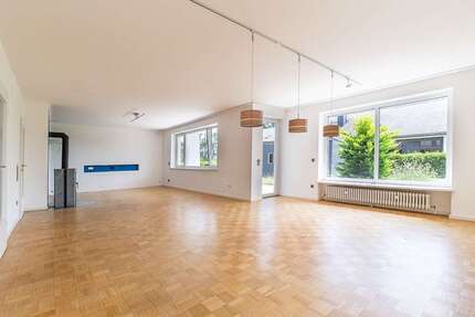 Haus zum Kaufen in Bayreuth Meyernberg 699.000,00 € 250 m² - Bayreuth / Meyernberg