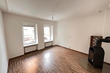 2-Zimmer-Wohnung mit Kamin Einbauküche Keller Gemeinschaftsgaten - Pirmasens Fehrbach