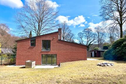 Waldidylle im Architektenstil * Haus in Sackgasse - Dassendorf