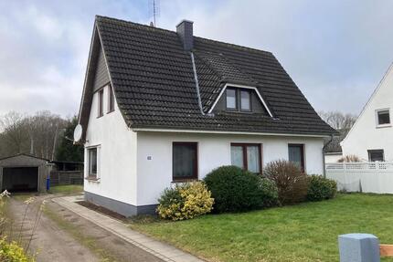 Schöne 3,5 Zimmer-Dachgeschosswohnung in einem Zweifamilienhaus in Beverstedt-Stubben