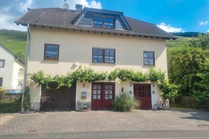 Charmantes Wohnhaus mit Gästezimmer oder für Großfamilie - Leiwen