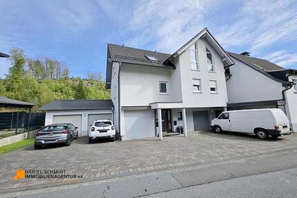 2-Zimmer-Dachgeschosswohnung mit Balkon in Reichshof-Heidberg